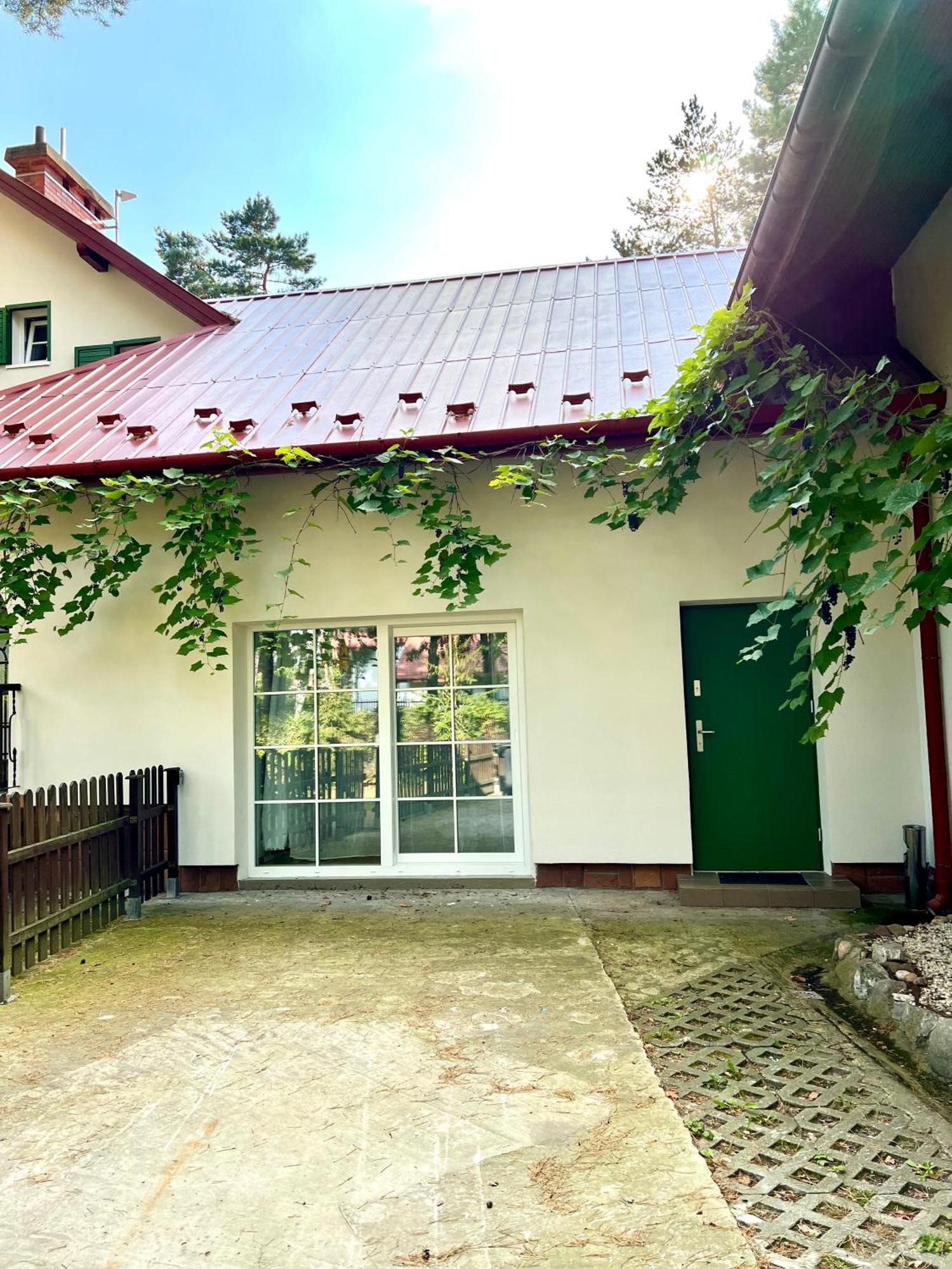 Sosnowy Apartament Jozefow  Exterior photo